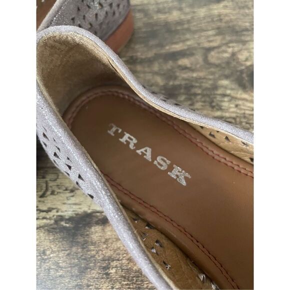 Trask Ali Perforated Metallic Suede Italian SlipOn Loafers Women’s Size 6 - Picture 5 of 11